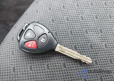 2009 Toyota Yaris из США, поврежденный, VIN JTDJT903895238317